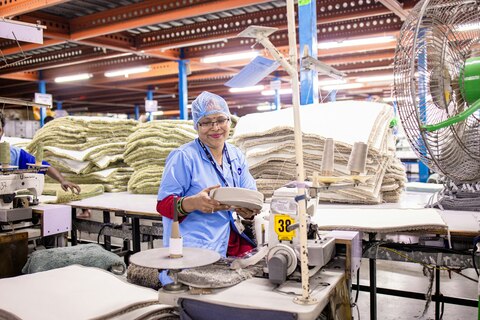 Indústria têxtil: colmatar as lacunas de dados na cadeia de abastecimento