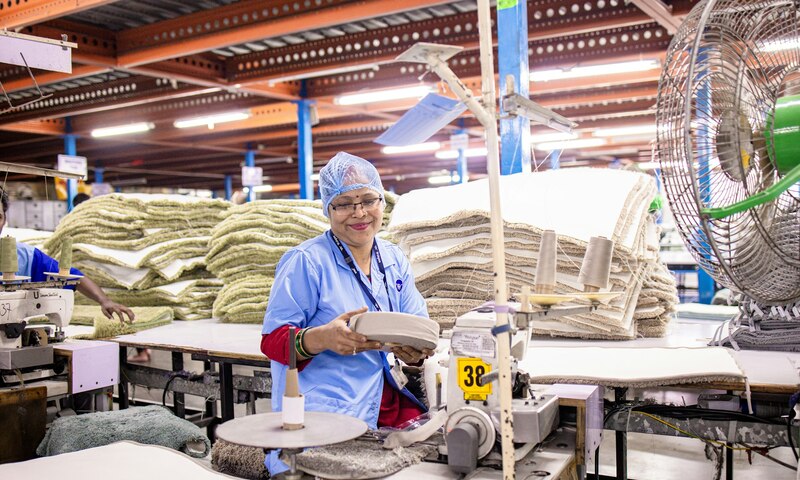 Indústria têxtil: colmatar as lacunas de dados na cadeia de abastecimento